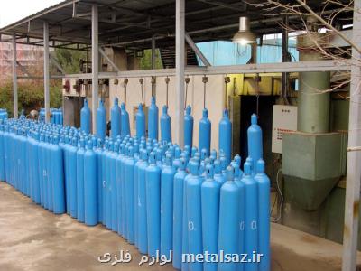 اهدای ۴۵۰ كپسول اكسیژن توسط واحدهای صنعتی و معدنی استان مركزی